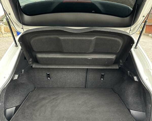 Белый Ниссан Кашкай, объемом двигателя 1.5 л и пробегом 230 тыс. км за 13990 $, фото 21 на Automoto.ua