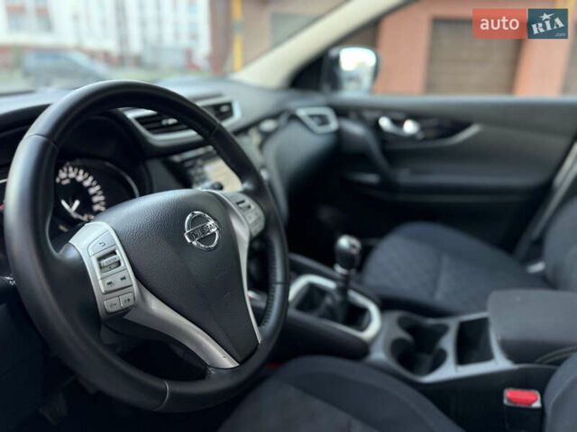 Белый Ниссан Кашкай, объемом двигателя 1.5 л и пробегом 198 тыс. км за 13899 $, фото 40 на Automoto.ua