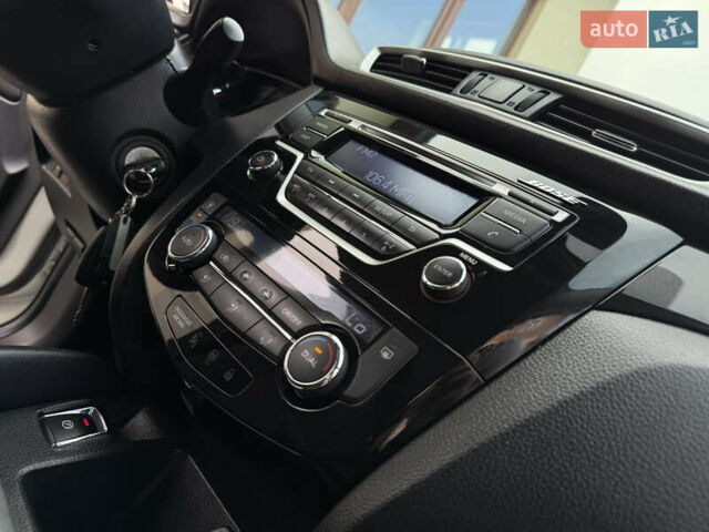Білий Ніссан Кашкай, об'ємом двигуна 1.5 л та пробігом 110 тис. км за 13750 $, фото 56 на Automoto.ua