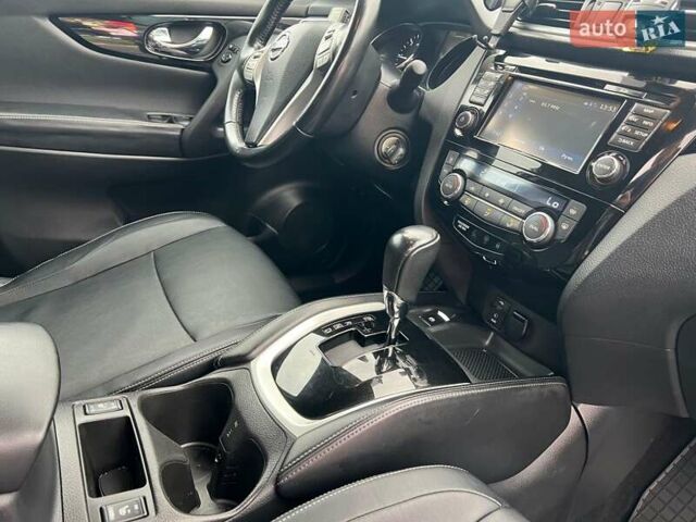 Белый Ниссан Кашкай, объемом двигателя 1.6 л и пробегом 87 тыс. км за 15500 $, фото 26 на Automoto.ua