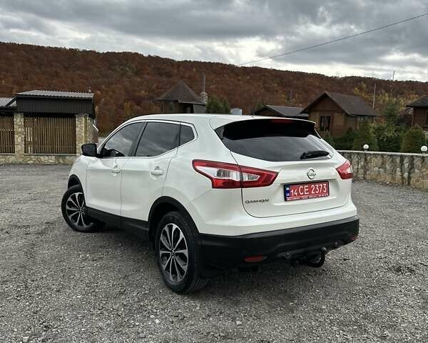 Белый Ниссан Кашкай, объемом двигателя 1.5 л и пробегом 230 тыс. км за 13990 $, фото 16 на Automoto.ua