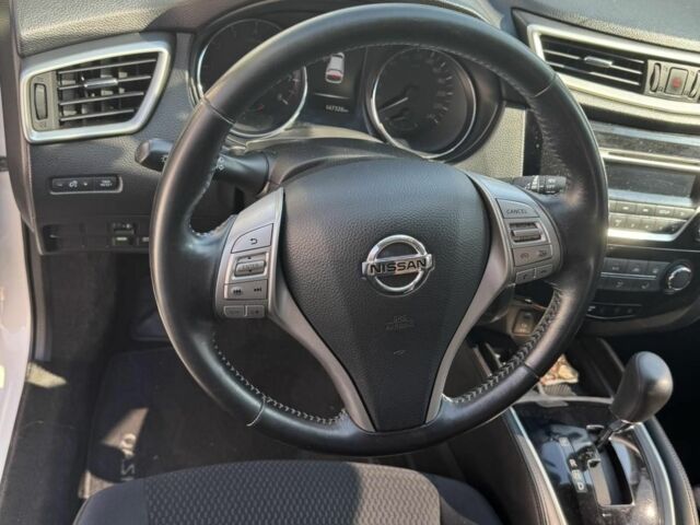 Белый Ниссан Кашкай, объемом двигателя 1.2 л и пробегом 147 тыс. км за 12500 $, фото 1 на Automoto.ua