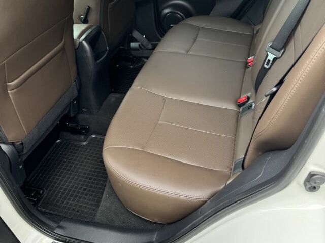 Белый Ниссан Кашкай, объемом двигателя 1.5 л и пробегом 110 тыс. км за 15800 $, фото 6 на Automoto.ua