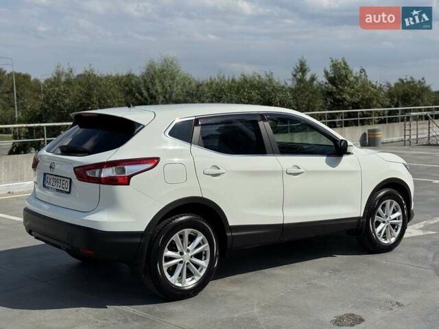 Білий Ніссан Кашкай, об'ємом двигуна 1.2 л та пробігом 128 тис. км за 13450 $, фото 11 на Automoto.ua