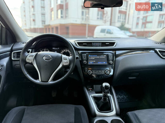 Белый Ниссан Кашкай, объемом двигателя 1.5 л и пробегом 198 тыс. км за 13899 $, фото 32 на Automoto.ua