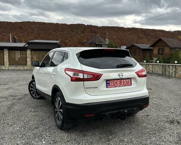 Белый Ниссан Кашкай, объемом двигателя 1.5 л и пробегом 230 тыс. км за 13990 $, фото 17 на Automoto.ua