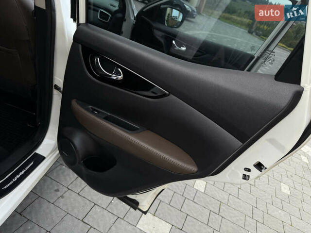 Білий Ніссан Кашкай, об'ємом двигуна 1.5 л та пробігом 110 тис. км за 13750 $, фото 49 на Automoto.ua