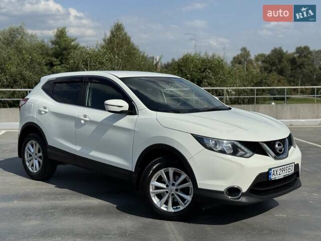 Білий Ніссан Кашкай, об'ємом двигуна 1.2 л та пробігом 128 тис. км за 12990 $, фото 6 на Automoto.ua