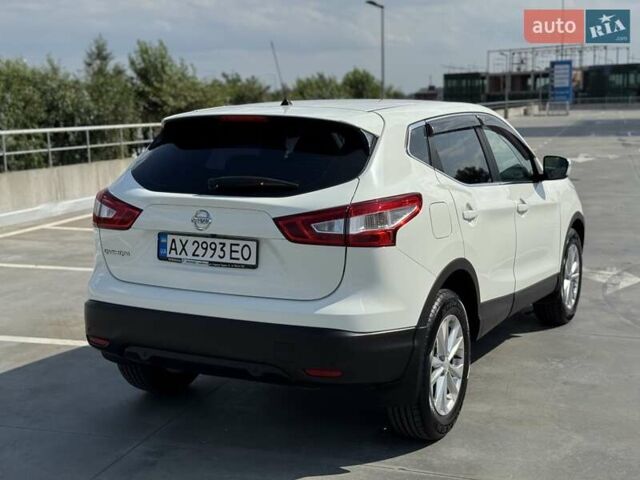 Білий Ніссан Кашкай, об'ємом двигуна 1.2 л та пробігом 128 тис. км за 12990 $, фото 14 на Automoto.ua
