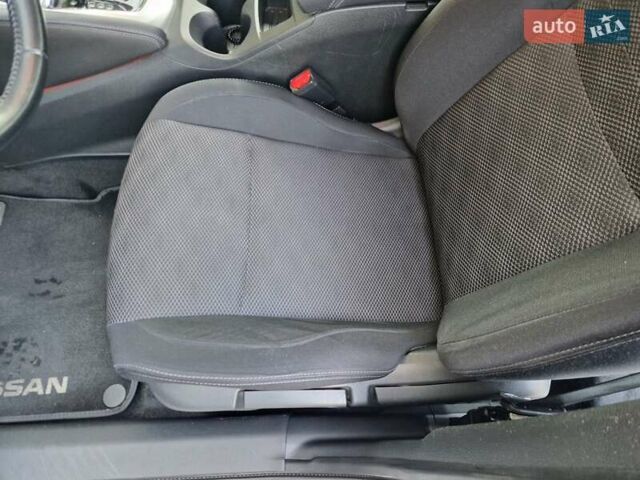 Білий Ніссан Кашкай, об'ємом двигуна 1.6 л та пробігом 127 тис. км за 17000 $, фото 20 на Automoto.ua