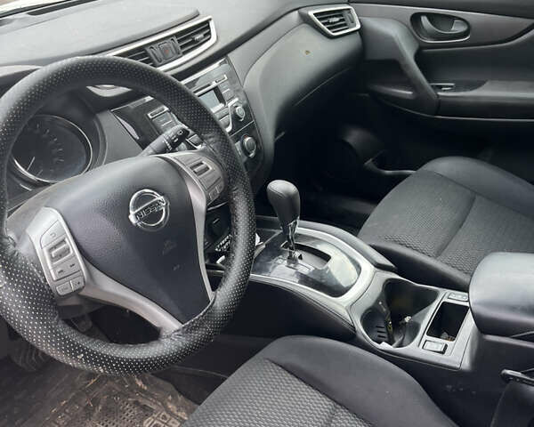 Белый Ниссан Кашкай, объемом двигателя 2 л и пробегом 240 тыс. км за 13000 $, фото 9 на Automoto.ua