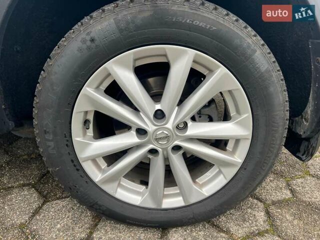 Белый Ниссан Кашкай, объемом двигателя 1.6 л и пробегом 87 тыс. км за 15500 $, фото 19 на Automoto.ua