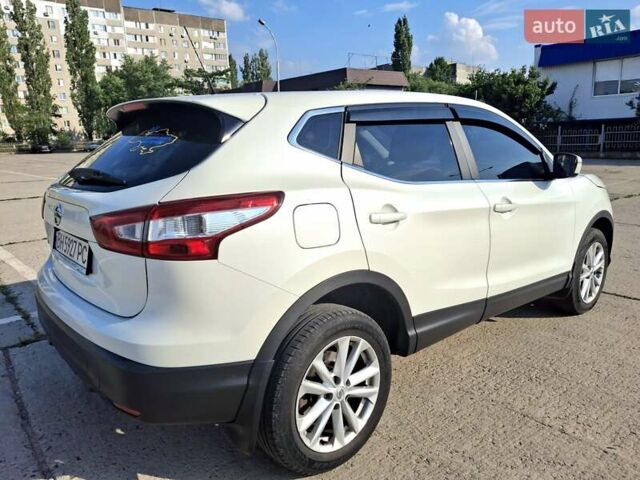 Білий Ніссан Кашкай, об'ємом двигуна 1.2 л та пробігом 165 тис. км за 12200 $, фото 7 на Automoto.ua