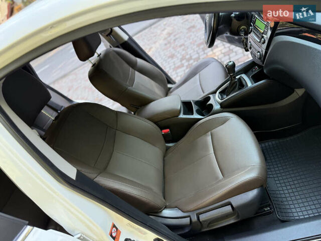 Білий Ніссан Кашкай, об'ємом двигуна 1.46 л та пробігом 110 тис. км за 13150 $, фото 86 на Automoto.ua