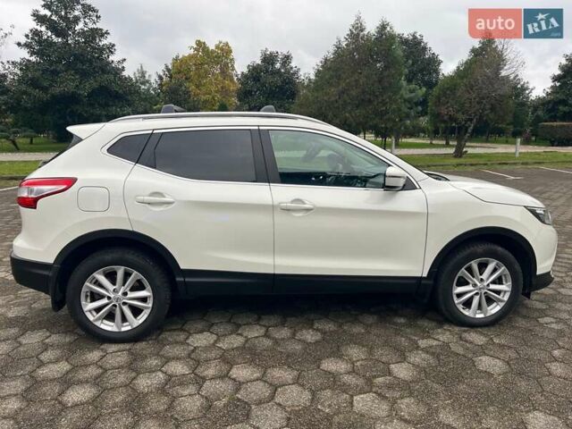 Белый Ниссан Кашкай, объемом двигателя 1.6 л и пробегом 87 тыс. км за 15500 $, фото 8 на Automoto.ua