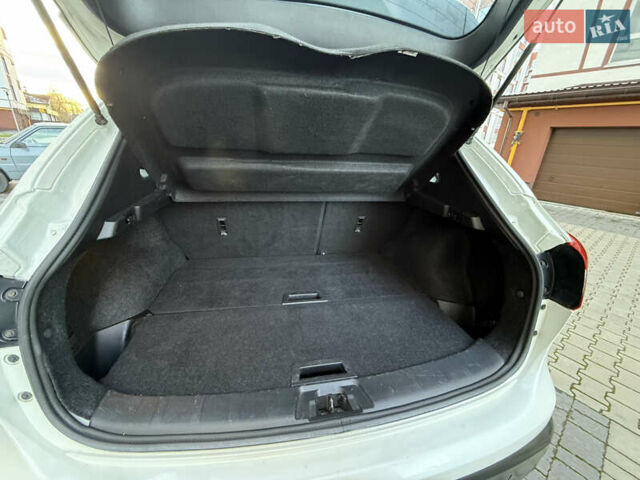 Белый Ниссан Кашкай, объемом двигателя 1.5 л и пробегом 198 тыс. км за 13899 $, фото 38 на Automoto.ua