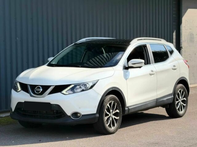 Белый Ниссан Кашкай, объемом двигателя 1.6 л и пробегом 77 тыс. км за 10200 $, фото 2 на Automoto.ua