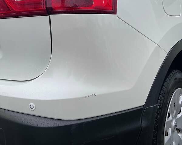 Білий Ніссан Кашкай, об'ємом двигуна 1.2 л та пробігом 116 тис. км за 14600 $, фото 6 на Automoto.ua