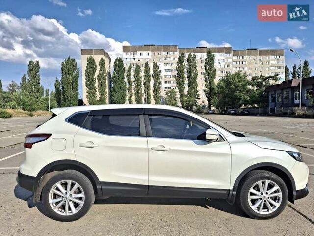 Білий Ніссан Кашкай, об'ємом двигуна 1.2 л та пробігом 165 тис. км за 12200 $, фото 8 на Automoto.ua