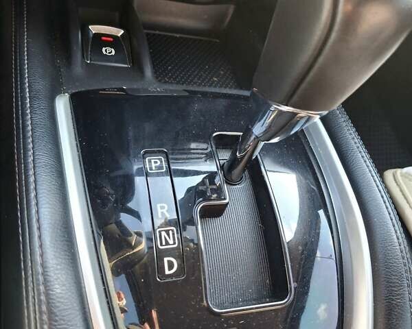 Білий Ніссан Кашкай, об'ємом двигуна 1.2 л та пробігом 165 тис. км за 12200 $, фото 21 на Automoto.ua