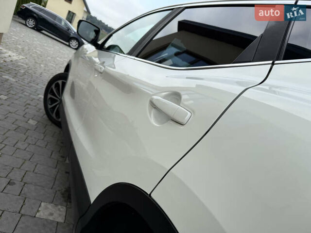Білий Ніссан Кашкай, об'ємом двигуна 1.5 л та пробігом 110 тис. км за 13750 $, фото 26 на Automoto.ua