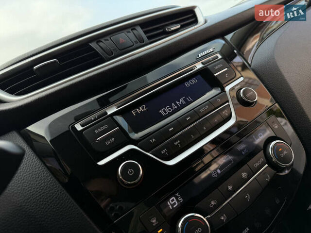 Білий Ніссан Кашкай, об'ємом двигуна 1.5 л та пробігом 110 тис. км за 13750 $, фото 41 на Automoto.ua
