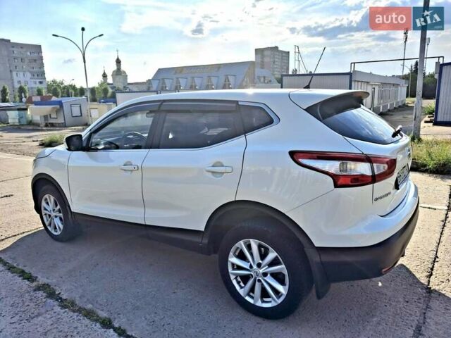 Білий Ніссан Кашкай, об'ємом двигуна 1.2 л та пробігом 165 тис. км за 12200 $, фото 4 на Automoto.ua