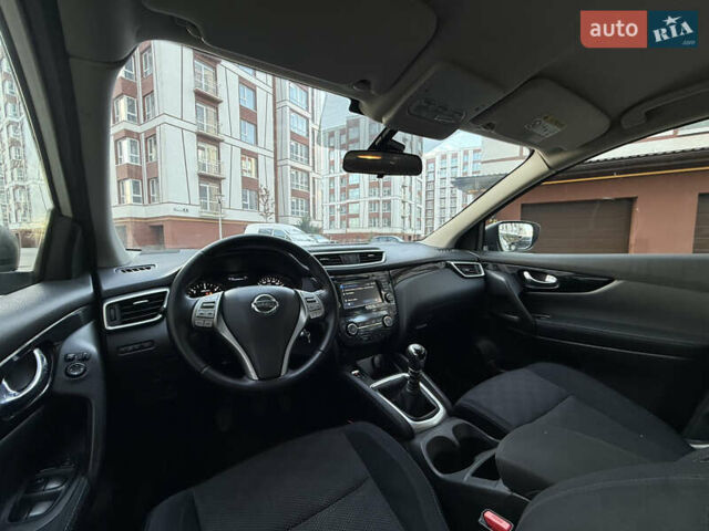 Белый Ниссан Кашкай, объемом двигателя 1.5 л и пробегом 198 тыс. км за 13899 $, фото 3 на Automoto.ua