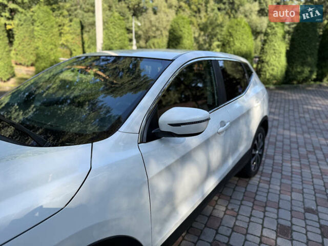 Білий Ніссан Кашкай, об'ємом двигуна 1.46 л та пробігом 110 тис. км за 13150 $, фото 23 на Automoto.ua