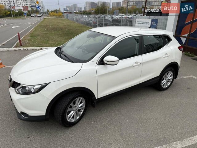 Белый Ниссан Кашкай, объемом двигателя 1.2 л и пробегом 48 тыс. км за 17700 $, фото 18 на Automoto.ua