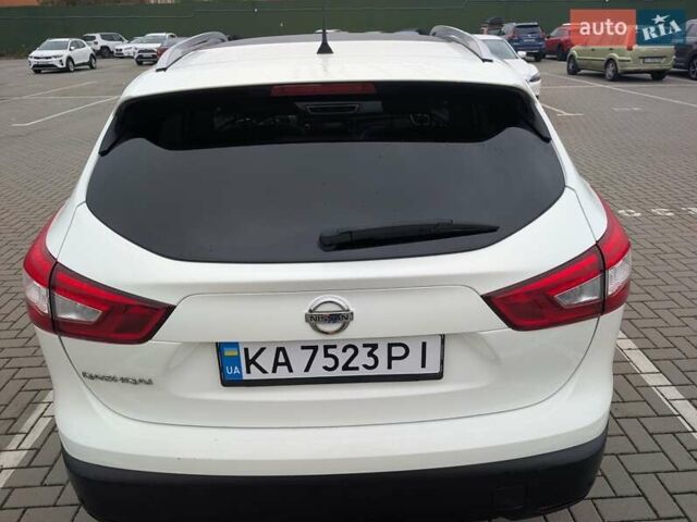 Белый Ниссан Кашкай, объемом двигателя 1.6 л и пробегом 132 тыс. км за 16500 $, фото 32 на Automoto.ua