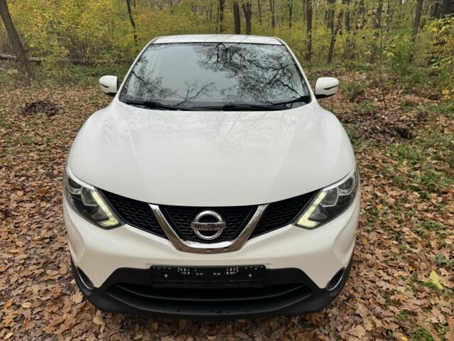 Білий Ніссан Кашкай, об'ємом двигуна 1.6 л та пробігом 137 тис. км за 14900 $, фото 2 на Automoto.ua