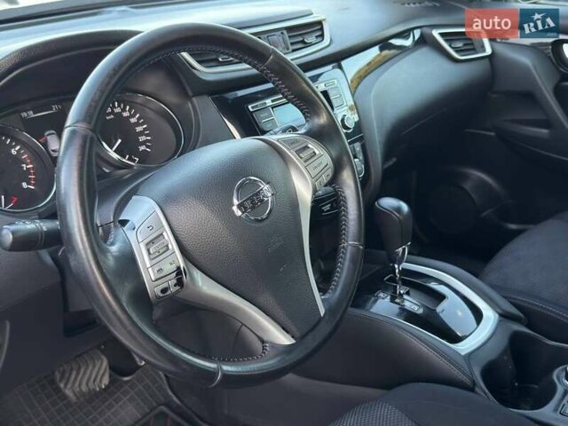 Белый Ниссан Кашкай, объемом двигателя 2 л и пробегом 187 тыс. км за 16500 $, фото 13 на Automoto.ua