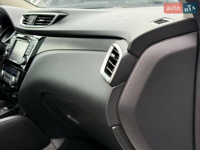 Білий Ніссан Кашкай, об'ємом двигуна 1.6 л та пробігом 114 тис. км за 20897 $, фото 44 на Automoto.ua