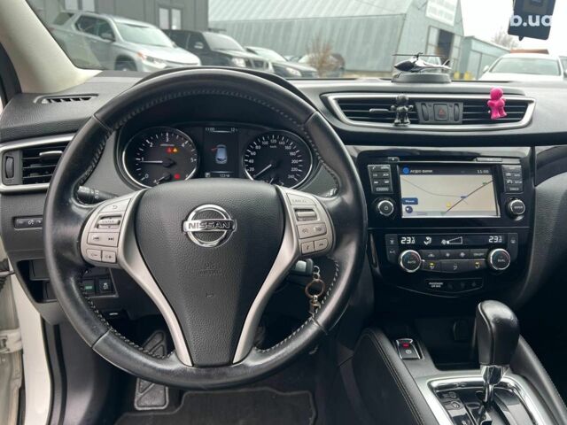 Білий Ніссан Кашкай, об'ємом двигуна 1.6 л та пробігом 216 тис. км за 16990 $, фото 22 на Automoto.ua