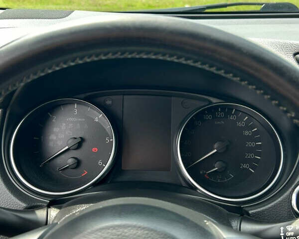 Белый Ниссан Кашкай, объемом двигателя 1.6 л и пробегом 123 тыс. км за 18200 $, фото 23 на Automoto.ua