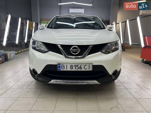 Белый Ниссан Кашкай, объемом двигателя 1.6 л и пробегом 140 тыс. км за 17999 $, фото 7 на Automoto.ua