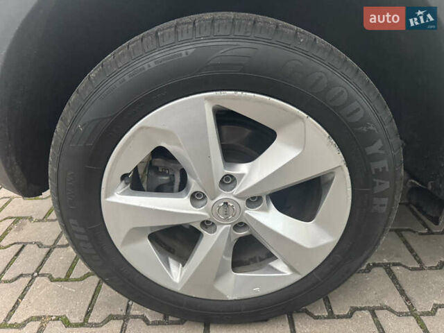 Білий Ніссан Кашкай, об'ємом двигуна 1.6 л та пробігом 204 тис. км за 16999 $, фото 22 на Automoto.ua