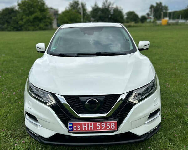 Белый Ниссан Кашкай, объемом двигателя 1.6 л и пробегом 123 тыс. км за 18200 $, фото 2 на Automoto.ua