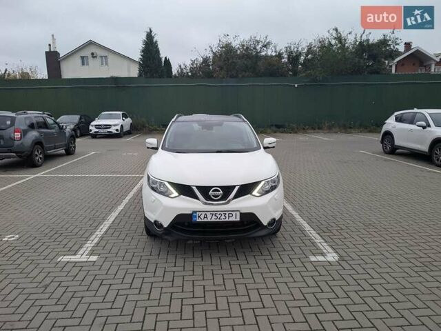 Белый Ниссан Кашкай, объемом двигателя 1.6 л и пробегом 132 тыс. км за 16500 $, фото 1 на Automoto.ua