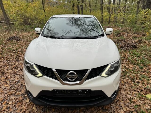 Білий Ніссан Кашкай, об'ємом двигуна 1.6 л та пробігом 137 тис. км за 14900 $, фото 5 на Automoto.ua