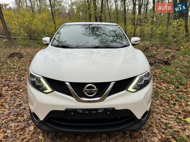 Білий Ніссан Кашкай, об'ємом двигуна 1.6 л та пробігом 137 тис. км за 14900 $, фото 11 на Automoto.ua
