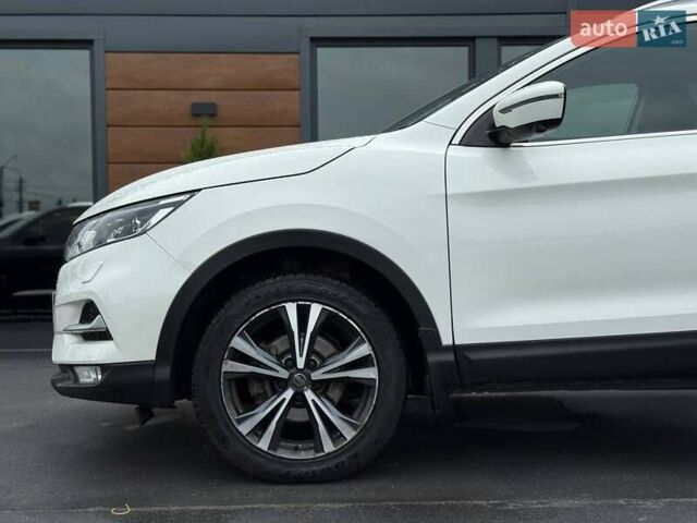 Білий Ніссан Кашкай, об'ємом двигуна 1.6 л та пробігом 114 тис. км за 20897 $, фото 6 на Automoto.ua