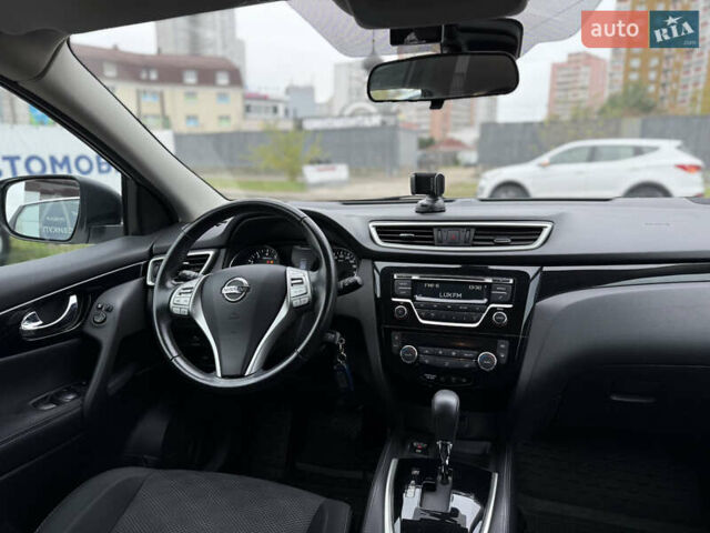 Белый Ниссан Кашкай, объемом двигателя 1.2 л и пробегом 48 тыс. км за 17700 $, фото 27 на Automoto.ua