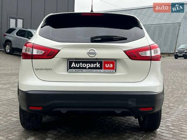 Білий Ніссан Кашкай, об'ємом двигуна 1.6 л та пробігом 216 тис. км за 16990 $, фото 7 на Automoto.ua