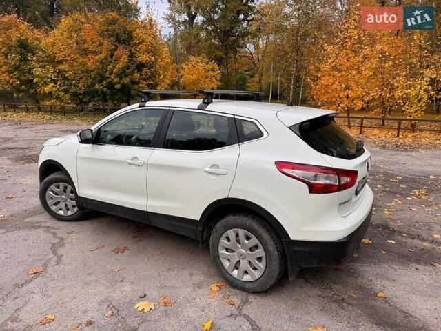 Белый Ниссан Кашкай, объемом двигателя 2 л и пробегом 76 тыс. км за 14500 $, фото 6 на Automoto.ua