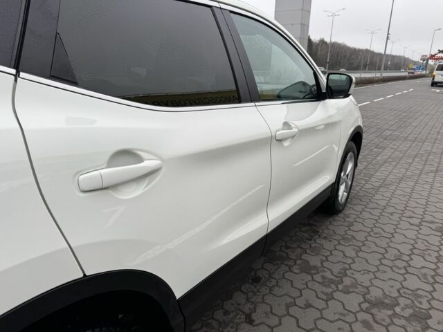 Білий Ніссан Кашкай, об'ємом двигуна 1.2 л та пробігом 92 тис. км за 11500 $, фото 11 на Automoto.ua