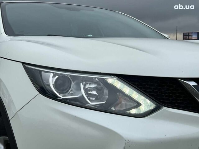 Білий Ніссан Кашкай, об'ємом двигуна 1.6 л та пробігом 216 тис. км за 16990 $, фото 12 на Automoto.ua