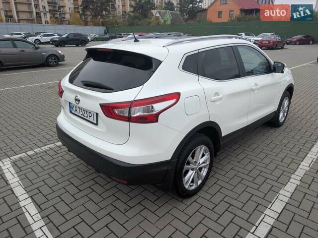 Белый Ниссан Кашкай, объемом двигателя 1.6 л и пробегом 132 тыс. км за 16500 $, фото 4 на Automoto.ua