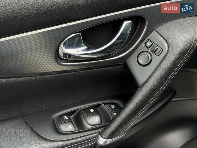 Білий Ніссан Кашкай, об'ємом двигуна 1.6 л та пробігом 114 тис. км за 20897 $, фото 14 на Automoto.ua